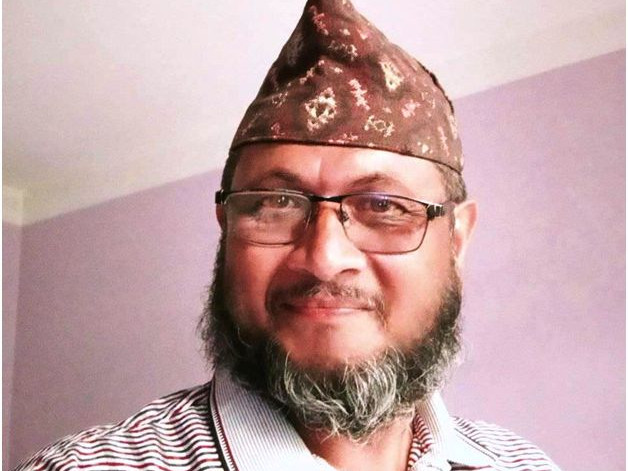 सम्बन्ध हाम्रो टुटाउँदै छ कसले...!